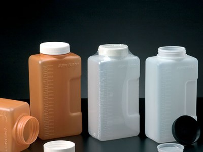 Прямокутні контейнери, градуйовані до 2 літрів